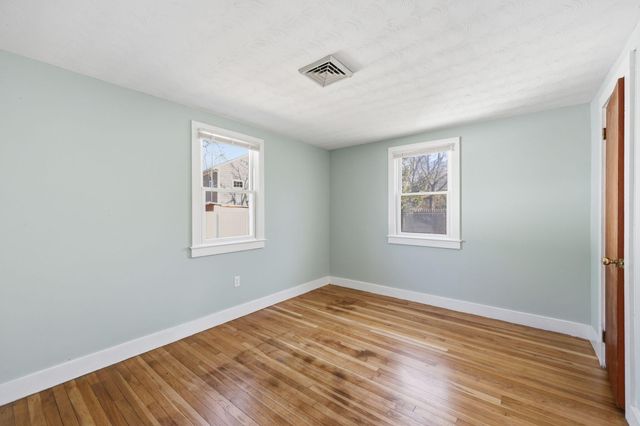 26 Howes Road, South Yarmouth, MA 02664