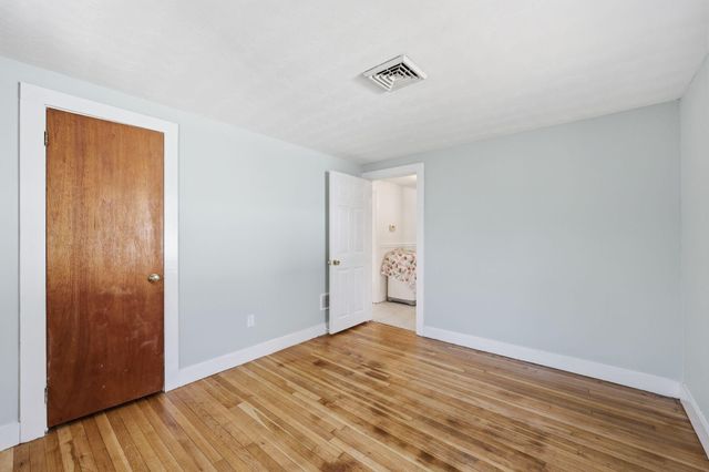 26 Howes Road, South Yarmouth, MA 02664