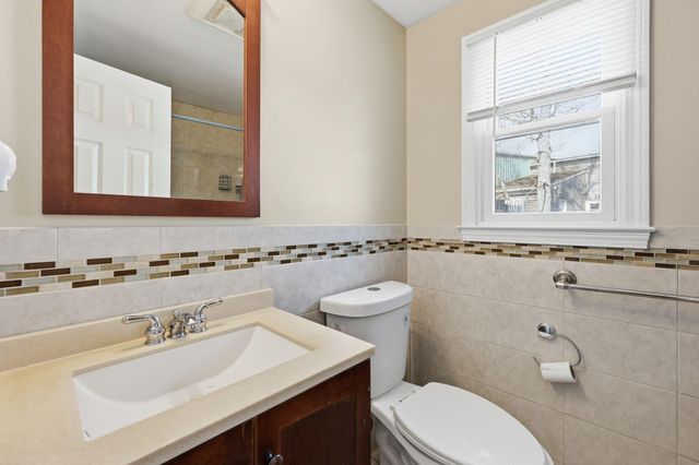 26 Howes Road, South Yarmouth, MA 02664