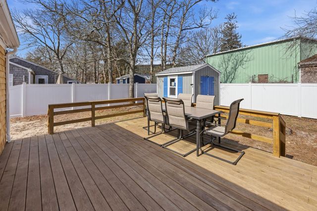 26 Howes Road, South Yarmouth, MA 02664