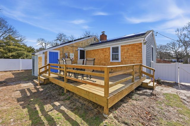 26 Howes Road, South Yarmouth, MA 02664