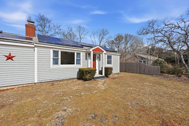 26 Howes Road, South Yarmouth, MA 02664