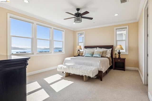 214 Seaview Dr, Richmond, CA 94801