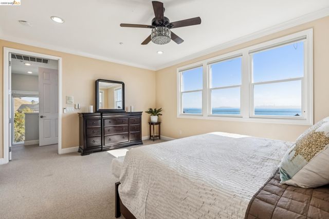 214 Seaview Dr, Richmond, CA 94801