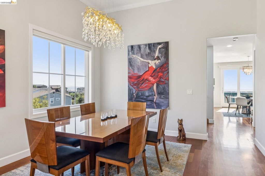 214 Seaview Dr, Richmond, CA 94801