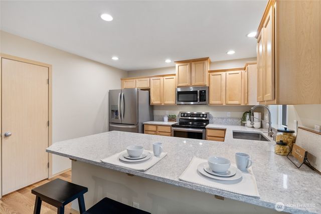 224 84th Avenue NE, Lake Stevens, WA 98258