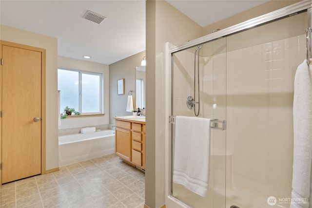 224 84th Avenue NE, Lake Stevens, WA 98258