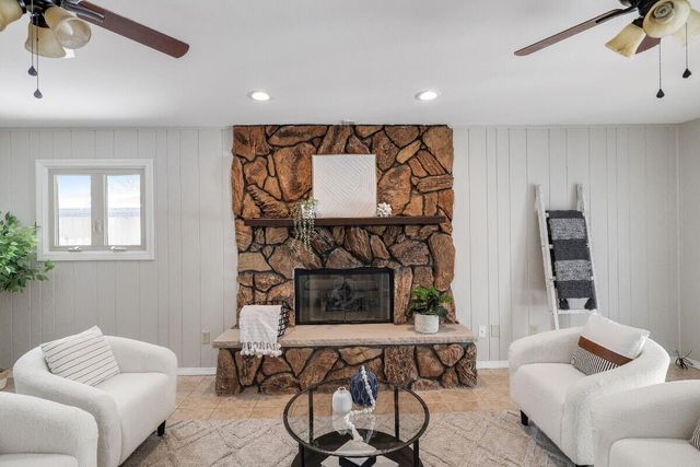 943 Pawnee Drive, Crown Point, IN 46307