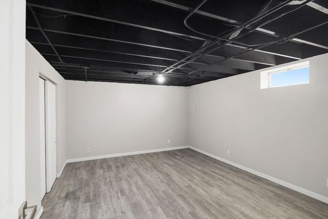 943 Pawnee Drive, Crown Point, IN 46307