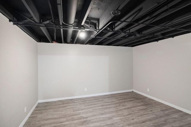 943 Pawnee Drive, Crown Point, IN 46307