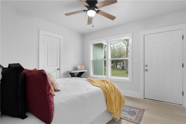 2459 1st St, Ingleside, TX 78362