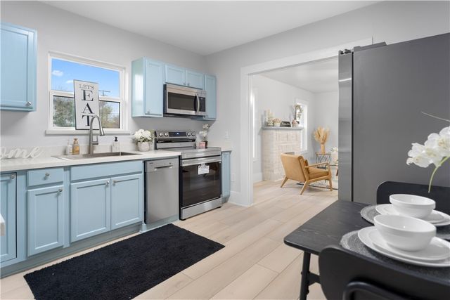 2459 1st St, Ingleside, TX 78362