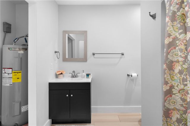 2459 1st St, Ingleside, TX 78362