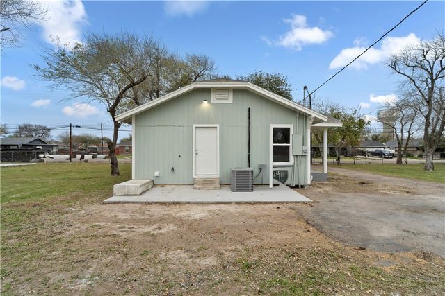 2459 1st St, Ingleside, TX 78362