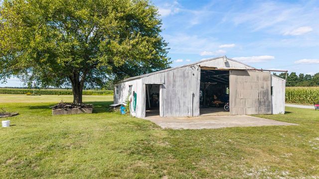 12555 Selvin Road, Dale, IN 47523