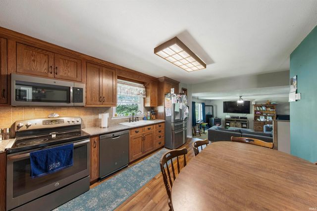 12555 Selvin Road, Dale, IN 47523