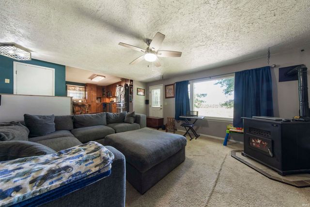 12555 Selvin Road, Dale, IN 47523