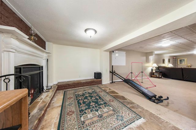 12555 Selvin Road, Dale, IN 47523