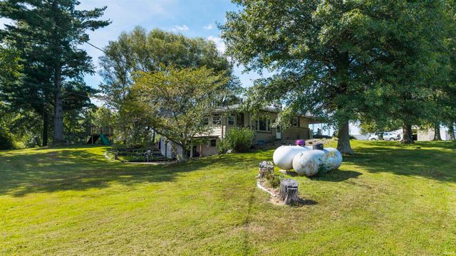 12555 Selvin Road, Dale, IN 47523