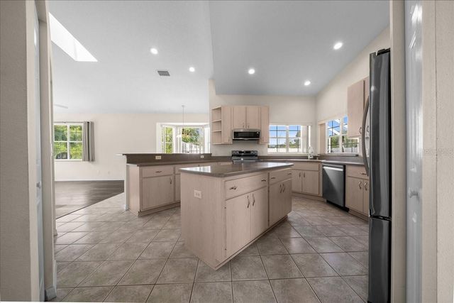 15610 S HIGHWAY 475, Summerfield, FL 34491