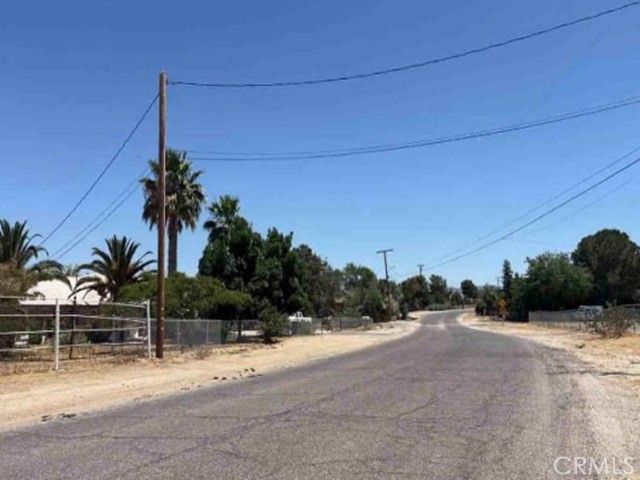 10695 5th Avenue, Hesperia, CA 92345