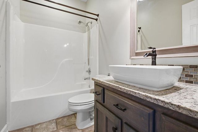 4450 ABERTON DR, Southaven, MS 38672