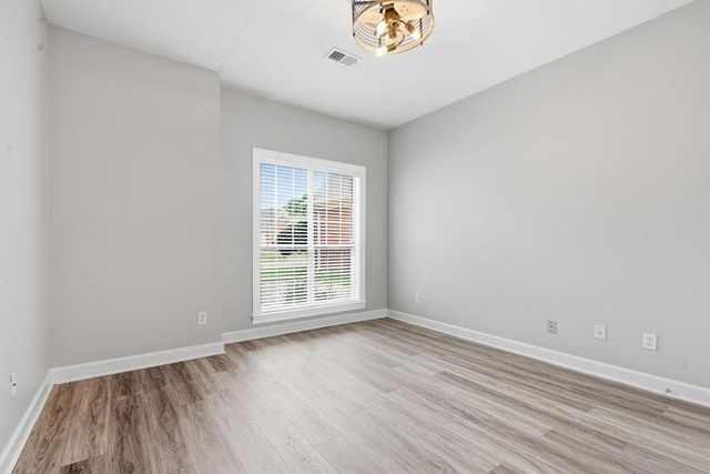 4450 ABERTON DR, Southaven, MS 38672