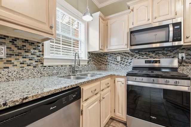 4450 ABERTON DR, Southaven, MS 38672