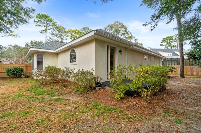 831 Coldwater Creek Circle, Niceville, FL 32578