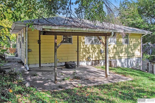 5647 Ruggles Street, Omaha, NE 68104