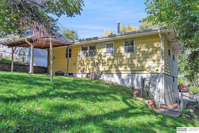 5647 Ruggles Street, Omaha, NE 68104