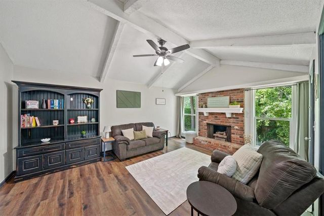 8209 W 56th Terrace, Merriam, KS 66202
