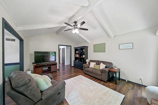 8209 W 56th Terrace, Merriam, KS 66202