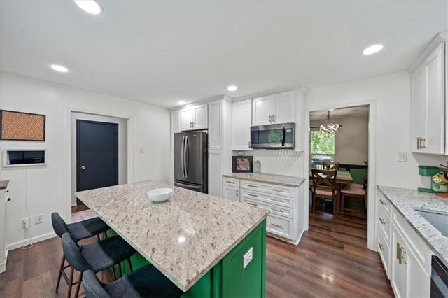 8209 W 56th Terrace, Merriam, KS 66202