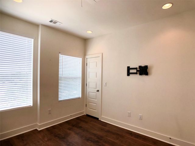 3007 E 12th ST 2, Austin, TX 78702