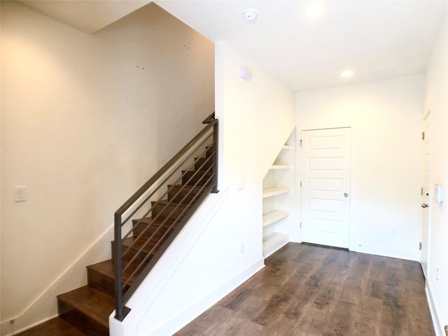 3007 E 12th ST 2, Austin, TX 78702