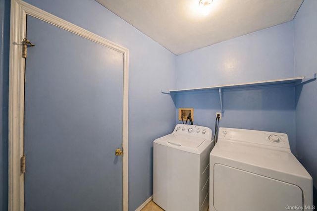 75 2nd Place, Central Islip, NY 11722