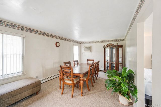 75 2nd Place, Central Islip, NY 11722