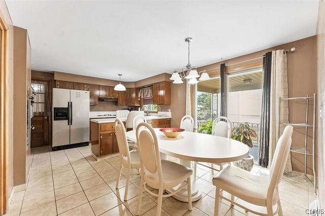 125 Colony Park Drive, Salina, NY 13088