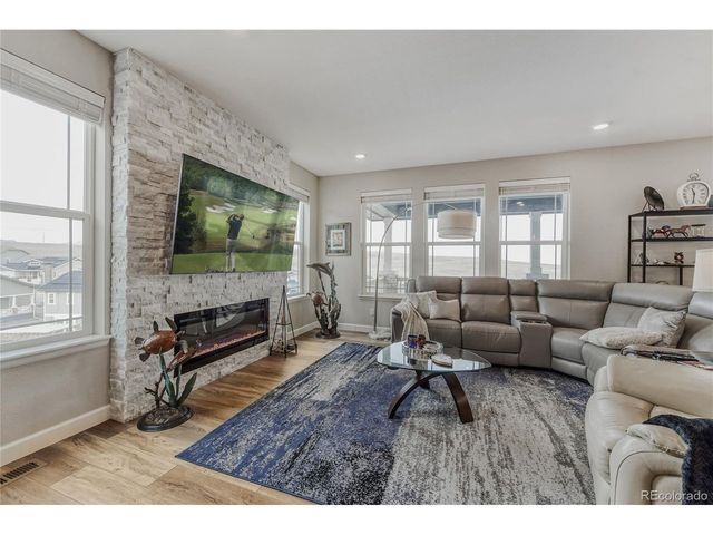 17213 W 93rd Pl, Arvada, CO 80007