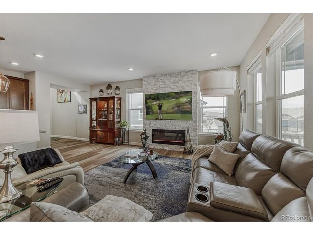 17213 W 93rd Pl, Arvada, CO 80007