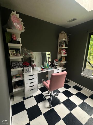 5538 Pilgrim Drive, Indianapolis, IN 46254