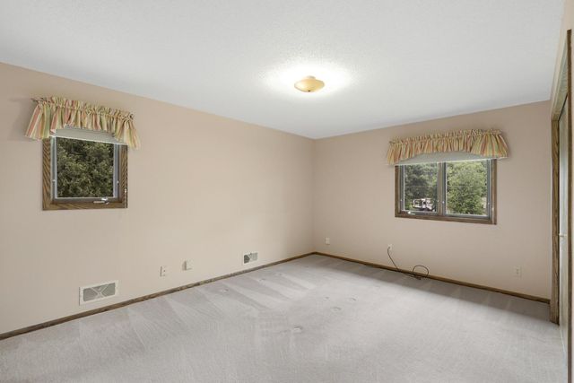 8600 176th Avenue NW, Anoka, MN 55303
