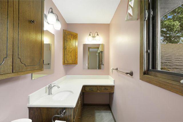 8600 176th Avenue NW, Anoka, MN 55303