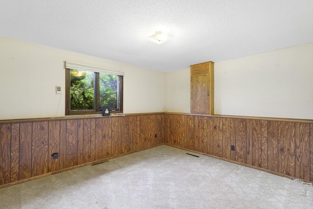 8600 176th Avenue NW, Anoka, MN 55303