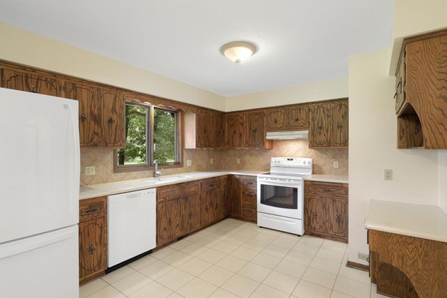 8600 176th Avenue NW, Anoka, MN 55303