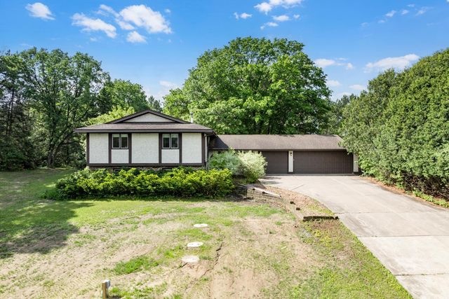 8600 176th Avenue NW, Anoka, MN 55303