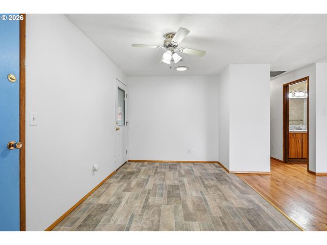 1720 JANSEN Way, Woodburn, OR 97071