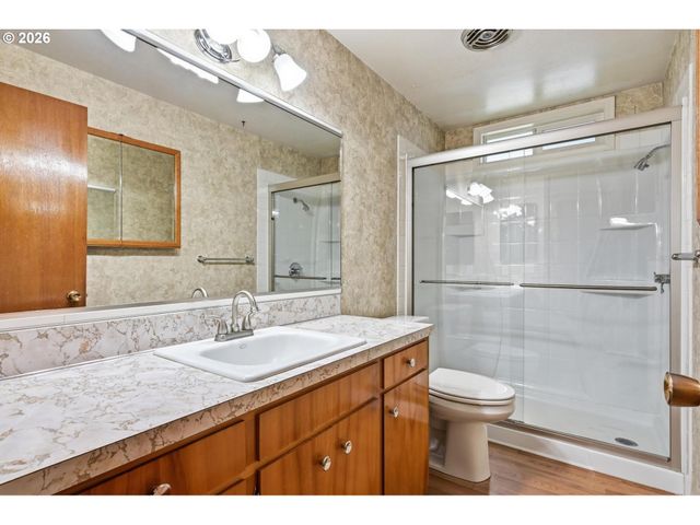 1720 JANSEN Way, Woodburn, OR 97071