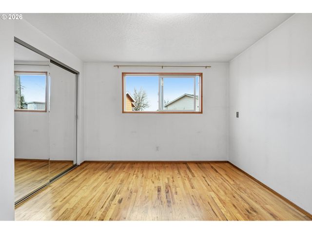 1720 JANSEN Way, Woodburn, OR 97071